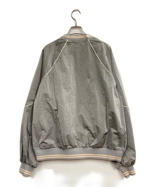 MAISON SPECIAL（メゾンスペシャル）MAISON SPECIAL (メゾンスペシャル) Color Piping Nylon Top グレー サイズ:FREEの古着・服飾アイテム