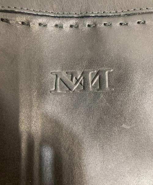 MaxMara（マックスマーラ）MaxMara (マックスマーラ) スクエアショルダーバッグ ブラックの古着・服飾アイテム