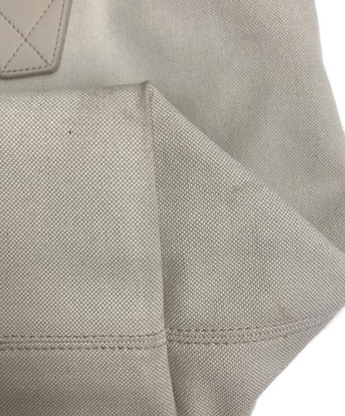 BALENCIAGA（バレンシアガ）BALENCIAGA (バレンシアガ) 反転ロゴJUMBO SMALL TOTE ベージュの古着・服飾アイテム