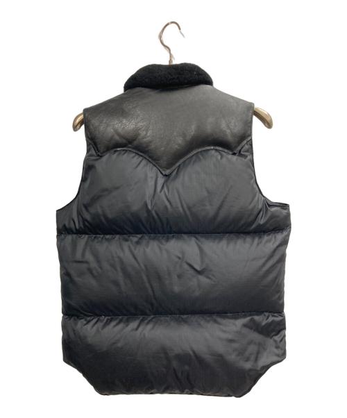 RockyMountainFeatherBed（ロッキーマウンテンフェザーベッド）RockyMountainFeatherBed (ロッキーマウンテンフェザーベッド) BEAMS (ビームス) クリスティダウンベスト ブラック サイズ:38の古着・服飾アイテム