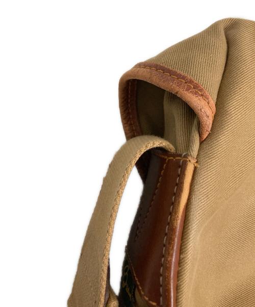 brady（ブレディ）brady (ブレディ) ARIEL TROUT SMALL ベージュの古着・服飾アイテム