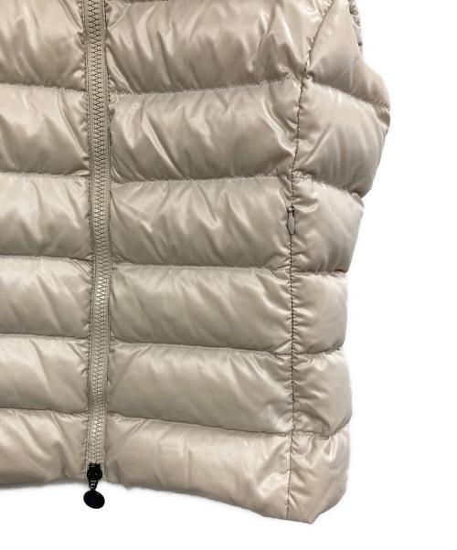 MONCLER（モンクレール）MONCLER (モンクレール) GHANY GILET(ガーニージレ) アイボリーの古着・服飾アイテム