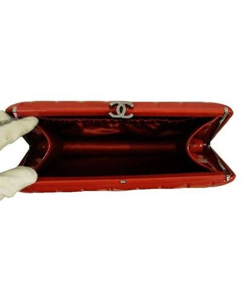 CHANEL（シャネル）CHANEL (シャネル) ココマークエナメルマトラッセクラッチバッグ レッド サイズ:下記参照 11848447の古着・服飾アイテム