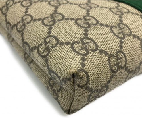 GUCCI（グッチ）GUCCI (グッチ) GGスプリームフラットメッセンジャーバッグ ベージュ GG 471454 493075の古着・服飾アイテム