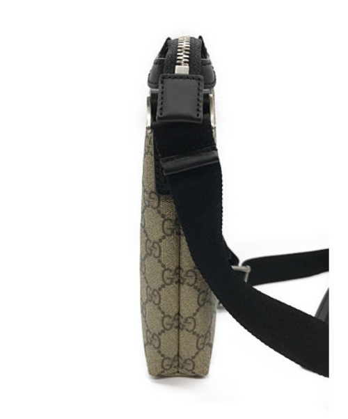 GUCCI（グッチ）GUCCI (グッチ) GGスプリームフラットメッセンジャーバッグ ベージュ GG 471454 493075の古着・服飾アイテム