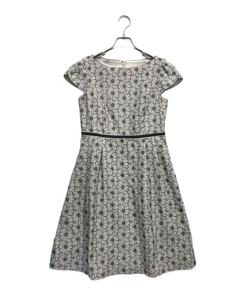 TOCCA（トッカ）TOCCA (トッカ) フラワー刺繍ワンピース ホワイト×ブラック サイズ:4の古着・服飾アイテム