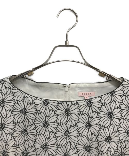 TOCCA（トッカ）TOCCA (トッカ) フラワー刺繍ワンピース ホワイト×ブラック サイズ:4の古着・服飾アイテム