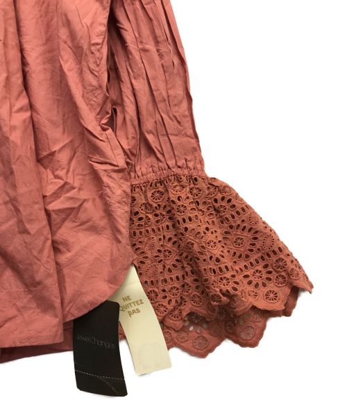 ne quittez pas（ヌキテパ）ne quittez pas (ヌキテパ) パゴタスリーブ ピンタックブラウス レッド サイズ:FREE 未使用品の古着・服飾アイテム