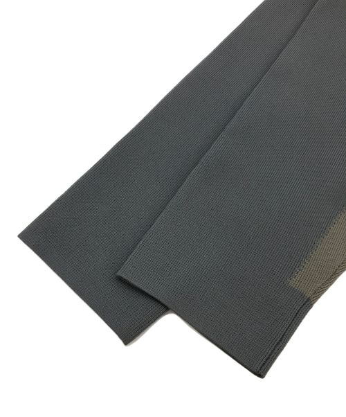 TOMORROW LAND tricot（トゥモローランド トリコ）TOMORROW LAND tricot (トゥモローランド トリコ) ポリエステルミラノリブVネックデザインカーディガン グレー サイズ:Sの古着・服飾アイテム