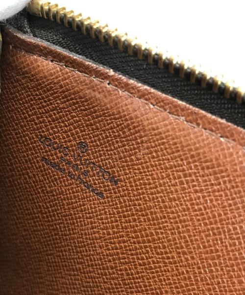 LOUIS VUITTON（ルイ ヴィトン）LOUIS VUITTON (ルイ ヴィトン) クラッチバッグ ブラウンの古着・服飾アイテム