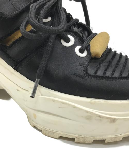 Maison Margiela（メゾンマルジェラ）Maison Margiela (メゾンマルジェラ) ロートップレトロスニーカー ブラック サイズ:35 1/2の古着・服飾アイテム