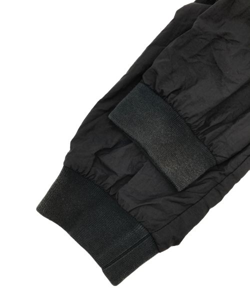 Essay（エッセイ）Essay (エッセイ) High neck tyvek blouson　ハイネックスイッチブルゾン ブラック サイズ:Mの古着・服飾アイテム