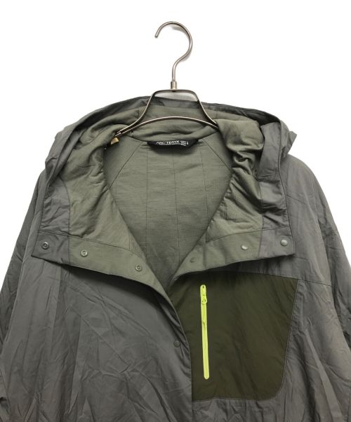ARC'TERYX（アークテリクス）ARC'TERYX (アークテリクス) ATREL HOODED SHACKET カーキ サイズ:Lの古着・服飾アイテム