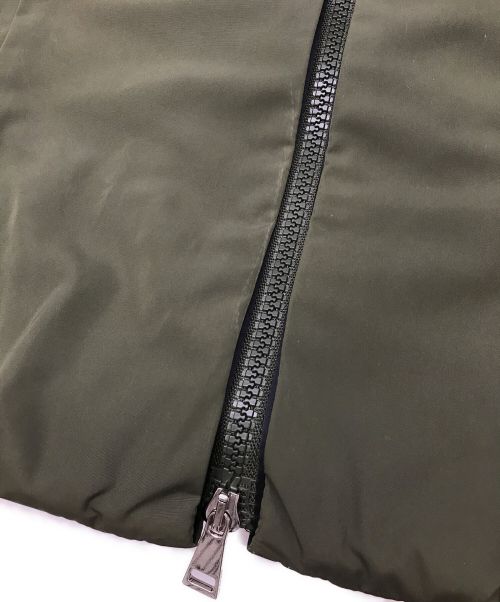 MONCLER（モンクレール）MONCLER (モンクレール) TUILEコート カーキの古着・服飾アイテム