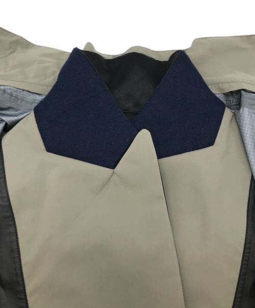 ACRONYM（アクロニウム）ACRONYM (アクロニウム) sacai (サカイ) トレンチドレス ベージュ サイズ:2 未使用品の古着・服飾アイテム