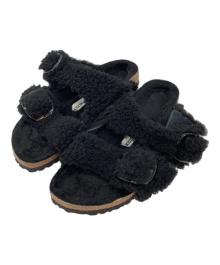 BIRKENSTOCK（ビルケンシュトック）の古着「ARIZONA ファー サンダル」｜ブラック