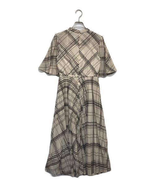 CELFORD（セルフォード）CELFORD (セルフォード) バリエーションプリーツワンピース ベージュ サイズ:36の古着・服飾アイテム