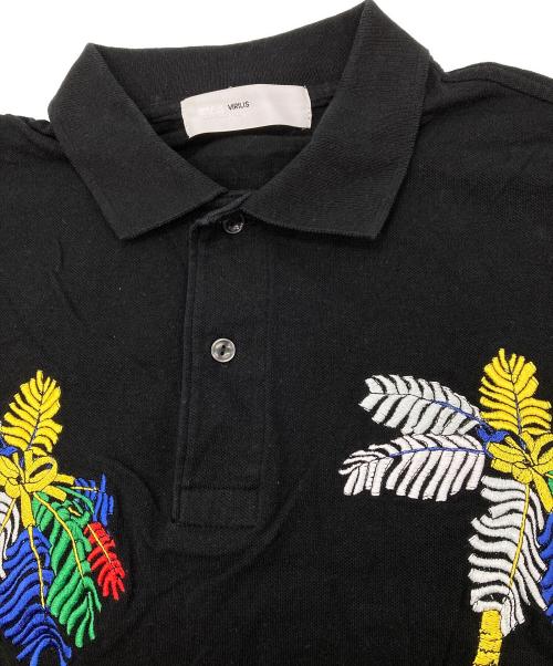 TOGA VIRILIS（トーガ ビリリース）TOGA VIRILIS (トーガ ビリリース) EMBROIDERY POLO SHIRT ブラック サイズ:44の古着・服飾アイテム
