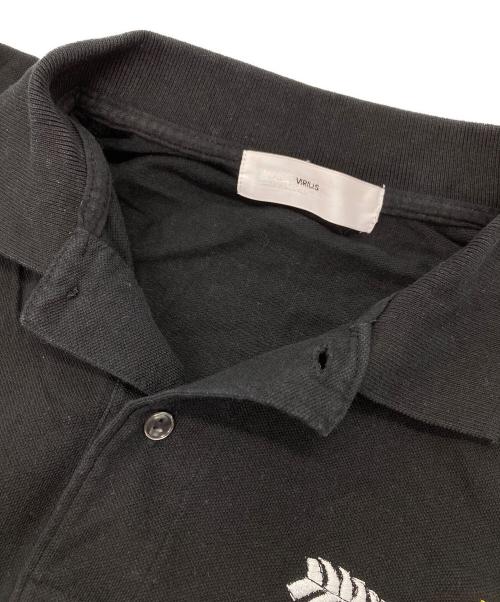 TOGA VIRILIS（トーガ ビリリース）TOGA VIRILIS (トーガ ビリリース) EMBROIDERY POLO SHIRT ブラック サイズ:44の古着・服飾アイテム
