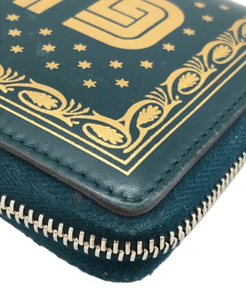 GUCCI（グッチ）GUCCI (グッチ) セガスター GUCCY プリント ラウンドファスナー グリーンの古着・服飾アイテム