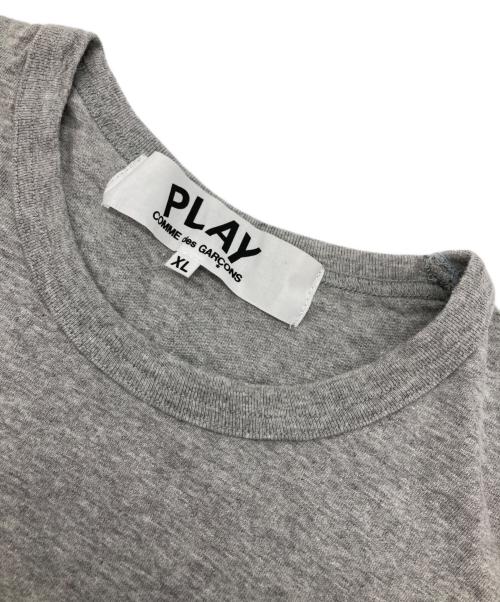 PLAY COMME des GARCONS（プレイコムデギャルソン）PLAY COMME des GARCONS (プレイ コムデギャルソン) Tシャツ グレー サイズ:XLの古着・服飾アイテム