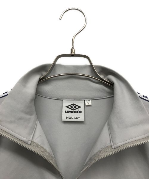 moussy（マウジー）moussy (マウジー) UMBRO (アンブロ) UMBRO JERSEY グレー サイズ:FREEの古着・服飾アイテム