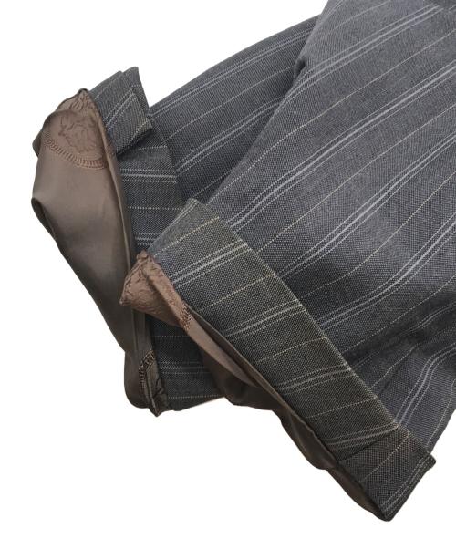 VERSUS VERSACE（ヴェルサス ヴェルサーチェ）VERSUS VERSACE (ヴェルサス ヴェルサーチェ) セットアップスーツ グレー サイズ:50の古着・服飾アイテム