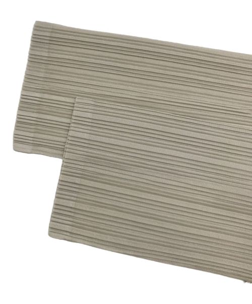 PLEATS PLEASE（プリーツプリーズ）PLEATS PLEASE (プリーツプリーズ) 長袖プリーツカットソー ベージュ サイズ:3の古着・服飾アイテム