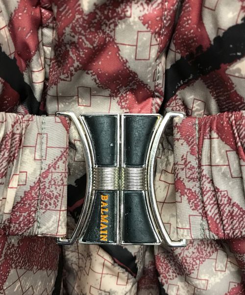 BALMAIN（バルマン）BALMAIN (バルマン) 総柄ダウンコート レッド サイズ:Mの古着・服飾アイテム