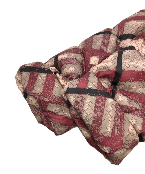 BALMAIN（バルマン）BALMAIN (バルマン) 総柄ダウンコート レッド サイズ:Mの古着・服飾アイテム