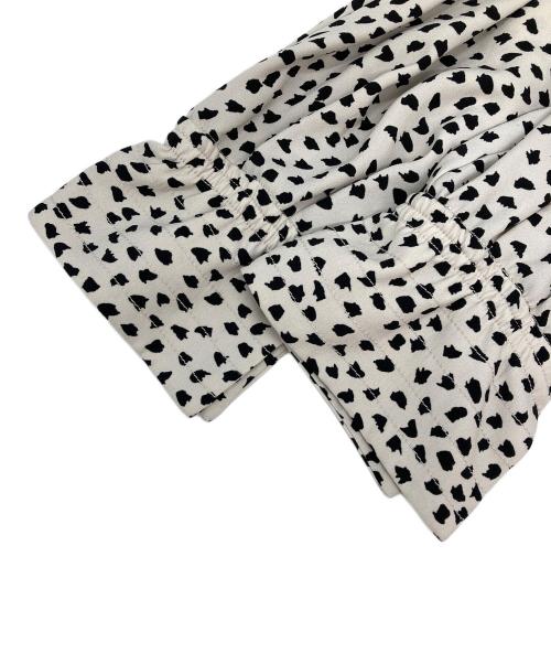 Snidel（スナイデル）Snidel (スナイデル) デコルテオープンドットプリントワンピース ベージュ サイズ:1の古着・服飾アイテム