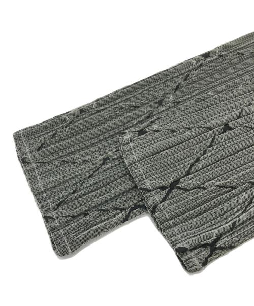 PLEATS PLEASE（プリーツプリーズ）PLEATS PLEASE (プリーツプリーズ) プリーツジャケット グレー サイズ:４の古着・服飾アイテム