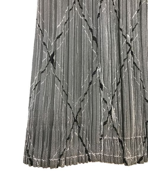 PLEATS PLEASE（プリーツプリーズ）PLEATS PLEASE (プリーツプリーズ) プリーツジャケット グレー サイズ:４の古着・服飾アイテム