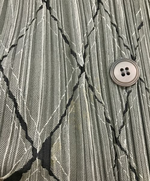 PLEATS PLEASE（プリーツプリーズ）PLEATS PLEASE (プリーツプリーズ) プリーツジャケット グレー サイズ:４の古着・服飾アイテム