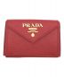 PRADA（プラダ）の古着「3つ折り財布」｜レッド