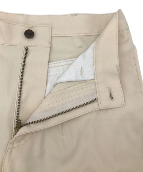 Wrangler（ラングラー）Wrangler (ラングラー) URBAN RESEARCH (アーバンリサーチ) TUCK WIDE WRANCHER ホワイト サイズ:Sの古着・服飾アイテム