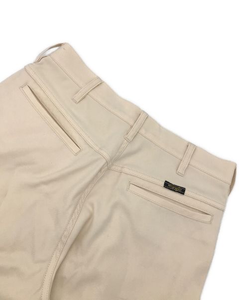 Wrangler（ラングラー）Wrangler (ラングラー) URBAN RESEARCH (アーバンリサーチ) TUCK WIDE WRANCHER ホワイト サイズ:Sの古着・服飾アイテム