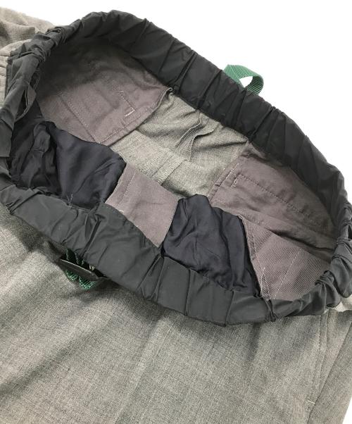 kolor/BEACON（カラービーコン）kolor/BEACON (カラービーコン) イージーウール混ストレッチスラックス グレー サイズ:2の古着・服飾アイテム