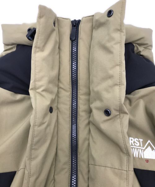 FIRST DOWN（ファーストダウン）FIRST DOWN (ファーストダウン) パネルショートダウンジャケット ベージュ サイズ:MEDIUMの古着・服飾アイテム