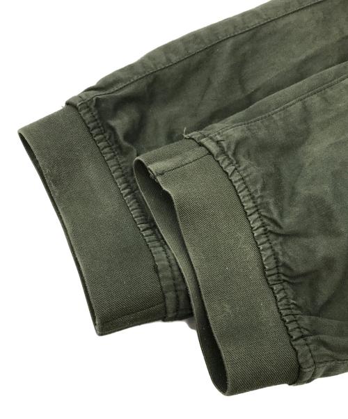 STONE ISLAND（ストーンアイランド）STONE ISLAND (ストーンアイランド) ガーメントダイ シャーリング テーパード ジョガー パンツカーゴパンツ カーキ サイズ:W28の古着・服飾アイテム