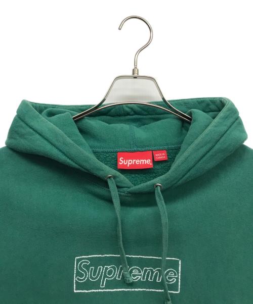 SUPREME（シュプリーム）SUPREME (シュプリーム) KAWS (カウズ) Chalk Logo Hooded Sweatshirt グリーン サイズ:Mの古着・服飾アイテム