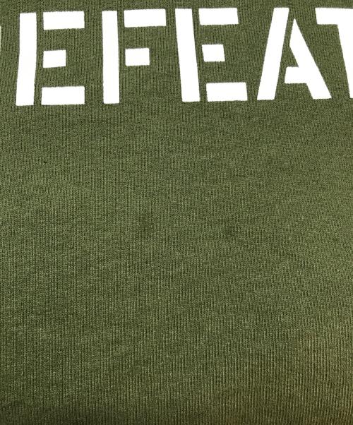 UNDEFEATED（アンディフィーテッド）UNDEFEATED (アンディフィーテッド) プルオーバーパーカー カーキ サイズ:Mの古着・服飾アイテム