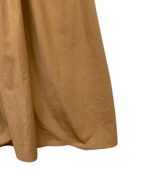 FRAY ID（フレイ アイディー）FRAY ID (フレイ アイディー) バルーンスリーブギャザーワンピース ベージュの古着・服飾アイテム