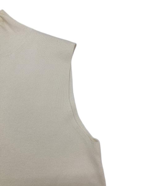 Mila Owen（ミラオーウェン）Mila Owen (ミラオーウェン) ノースリーブカットソー アイボリーの古着・服飾アイテム