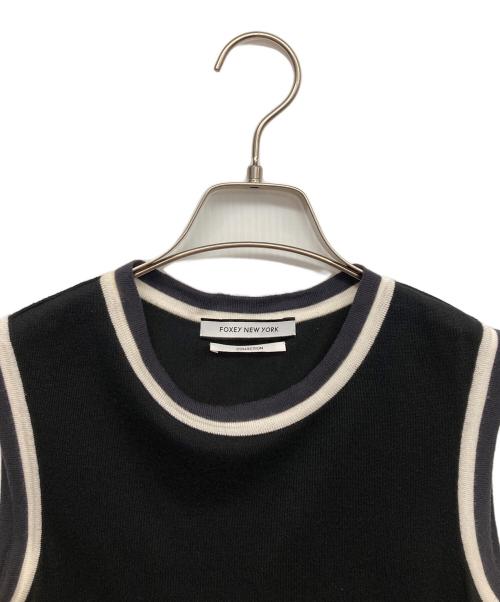 FOXEY NEWYORK（フォクシーニューヨーク）FOXEY NEWYORK (フォクシーニューヨーク) シルクノースリーブカットソー ブラック サイズ:38の古着・服飾アイテム