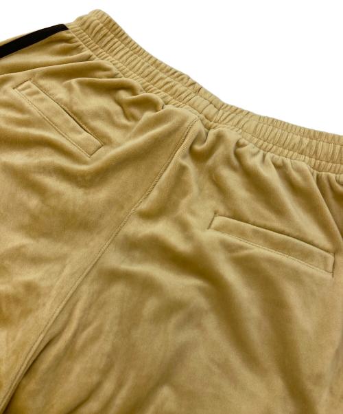 adidas（アディダス）adidas (アディダス) ベロアトラックパンツ ブラウン サイズ:Ｓの古着・服飾アイテム