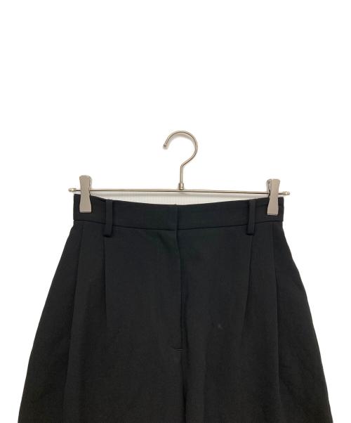 H BEAUTY&YOUTH（エイチ ビューティー&ユース）H BEAUTY&YOUTH (エイチ ビューティー&ユース) タックハーフパンツ ブラック サイズ:SMALLの古着・服飾アイテム