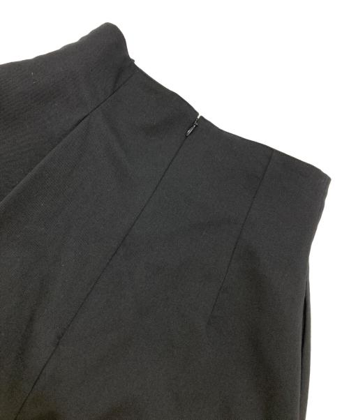 H BEAUTY&YOUTH（エイチ ビューティー&ユース）H BEAUTY&YOUTH (エイチ ビューティー&ユース) アシンメトリータックスカート ブラック サイズ:Sの古着・服飾アイテム