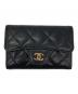 CHANEL（シャネル）の古着「マトラッセカードケース」｜ブラック