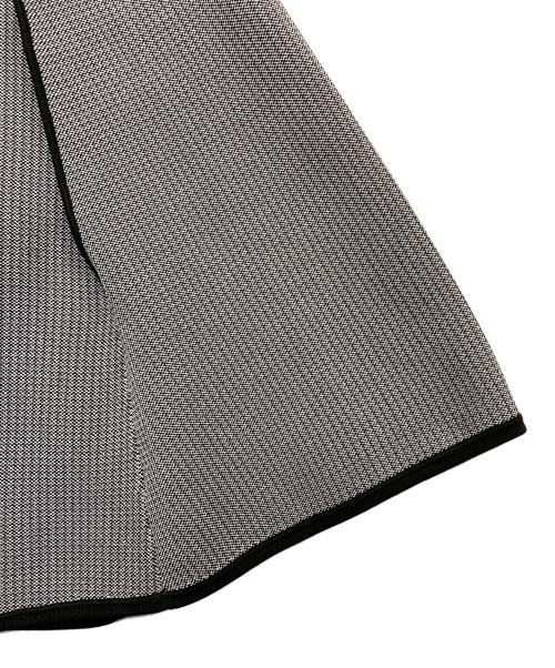 UNITED ARROWS TOKYO（ユナイテッドアローズトウキョウ）UNITED ARROWS TOKYO (ユナイテッドアローズトウキョウ) ケープカーディガン ブラック サイズ:FREEの古着・服飾アイテム